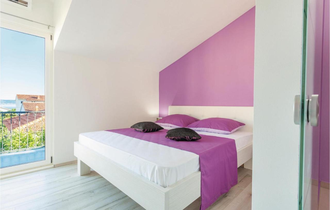 Lovely Apartment In Kastel Stafilic With Jacuzzi Kaštela Esterno foto
